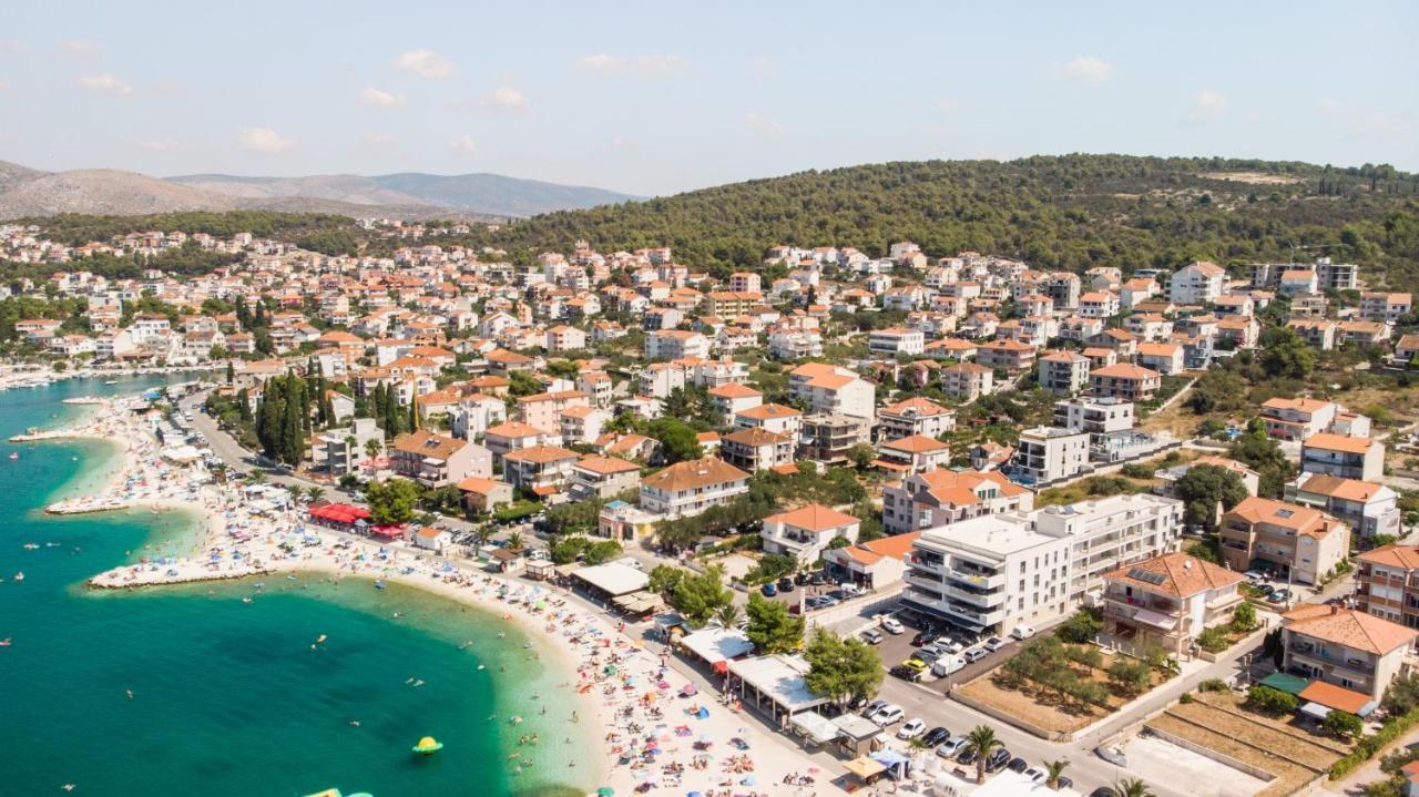 Apartments Adriatic Pearl Трогір Екстер'єр фото